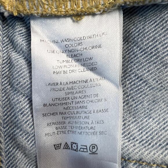 We The Free Women Blue Denim Shorts Grunge Distressed Button Fly Raw Hem Size 31 - Picture 11 of 12